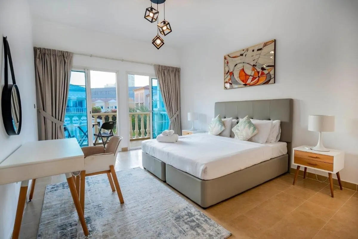 Dubai Villa - Beautifully Appointed