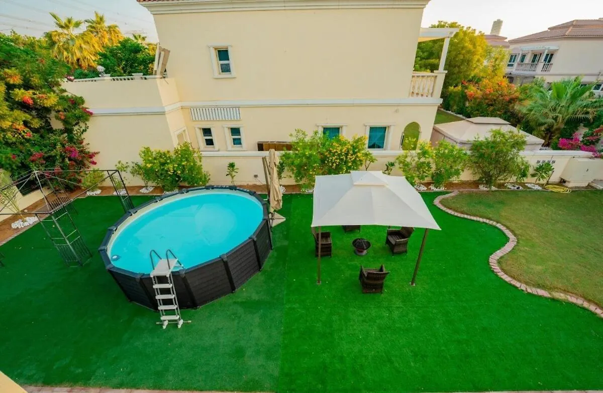 Dubai Villa - Beautifully Appointed